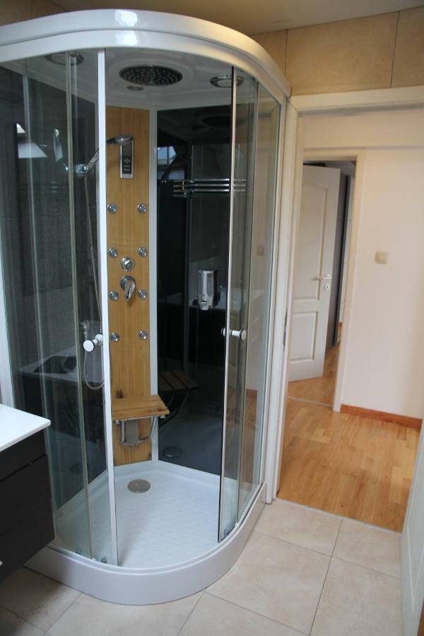 Appartement Courcelles Eksteriør billede