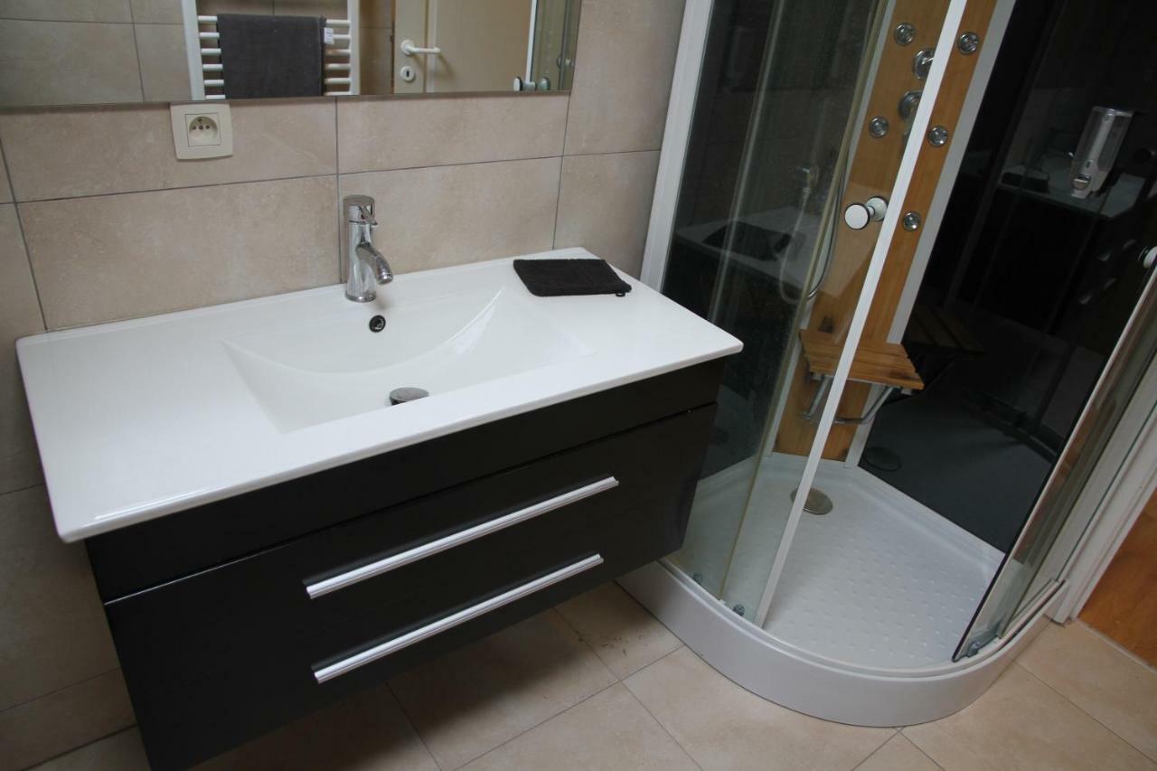 Appartement Courcelles Eksteriør billede